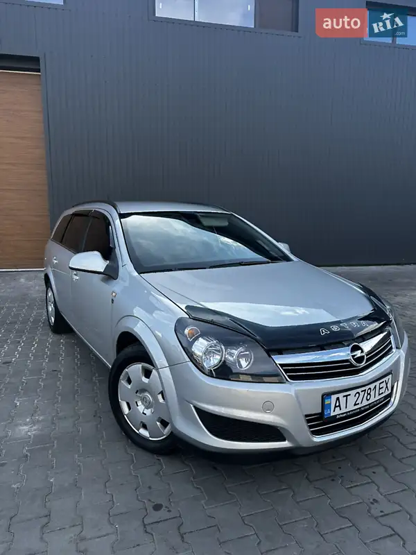 2010 opel astra-station-wagon