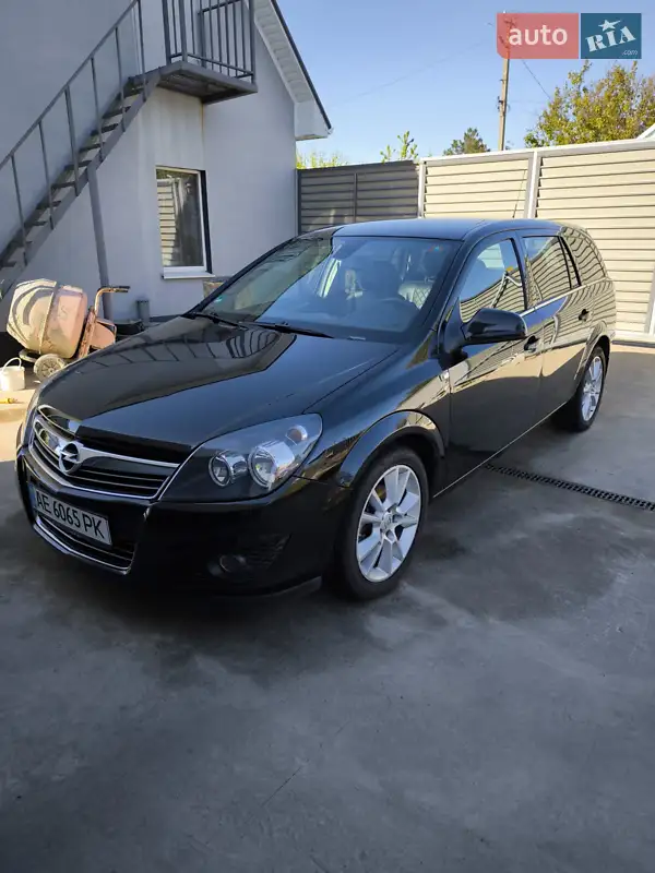 2010 opel astra station wagon
