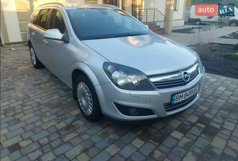2011 opel astra