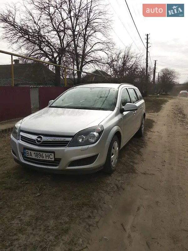 2011 opel astra