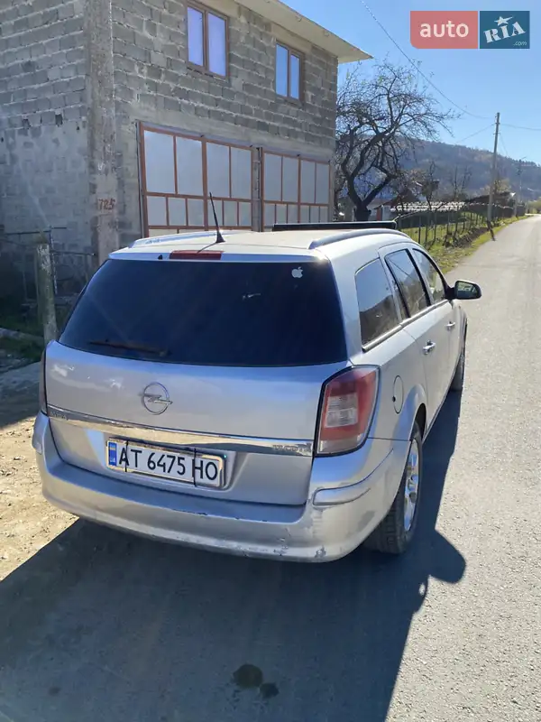 2011 opel astra