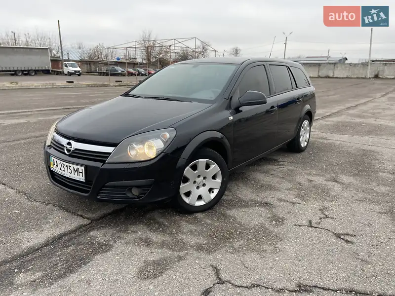 2012 opel astra