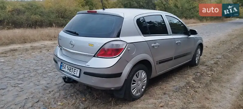 2005 opel astra