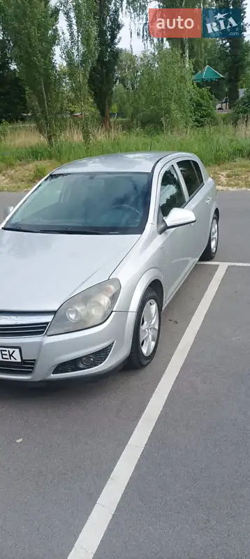 2011 opel astra