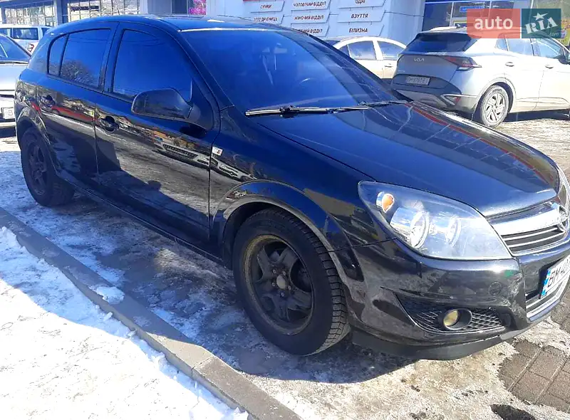 2012 opel astra