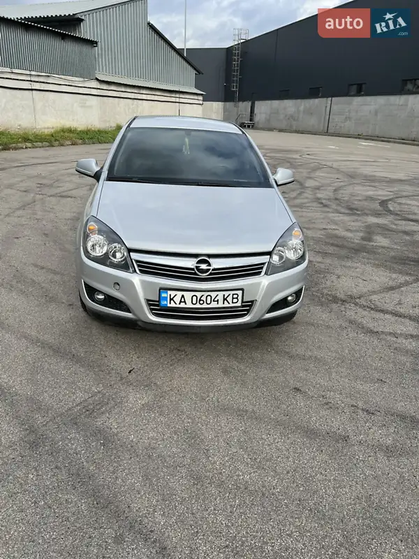 2013 opel astra