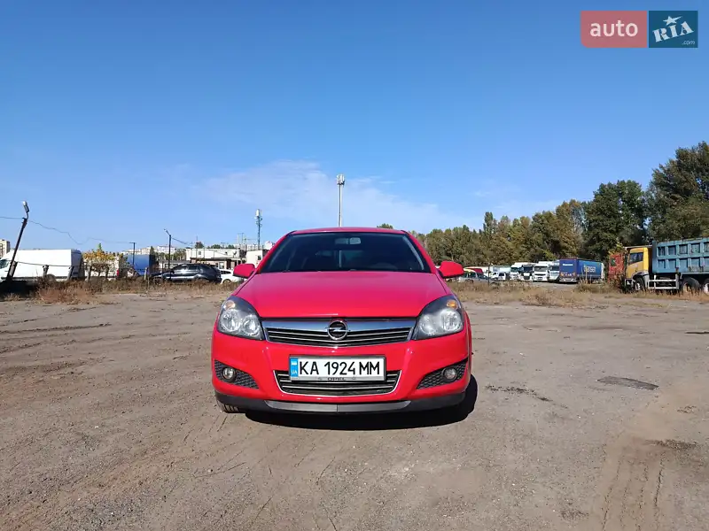 2013 opel astra