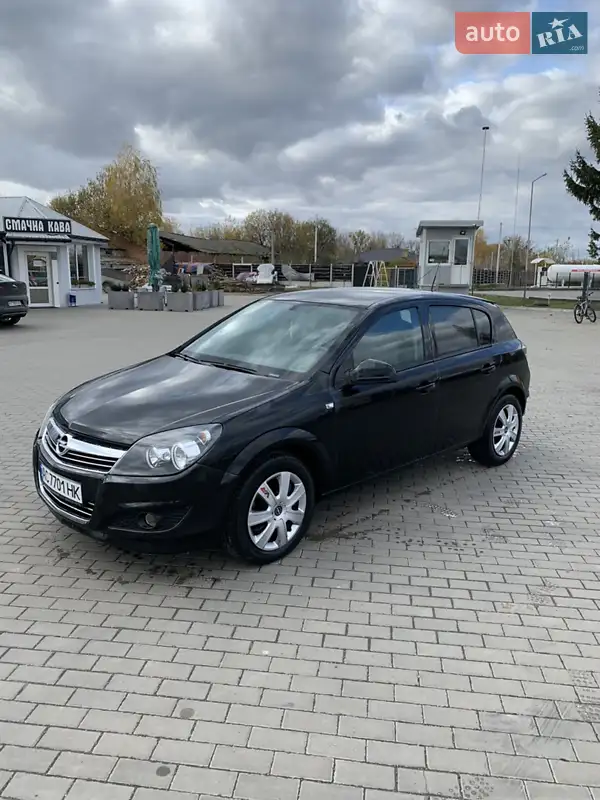 2013 opel astra