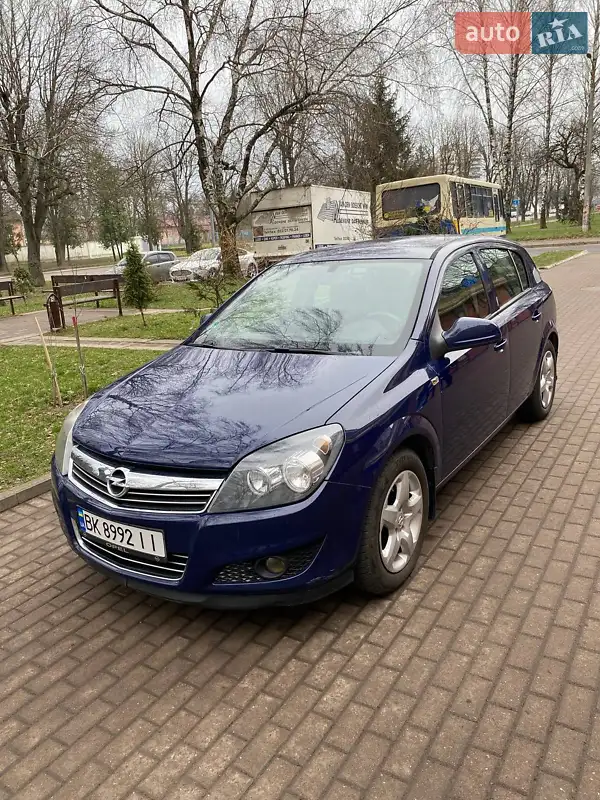 2013 opel astra