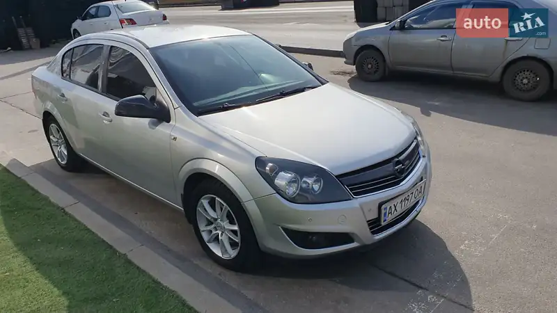 2011 opel astra
