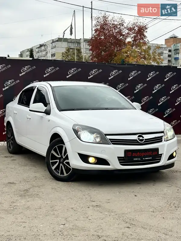 2013 opel astra