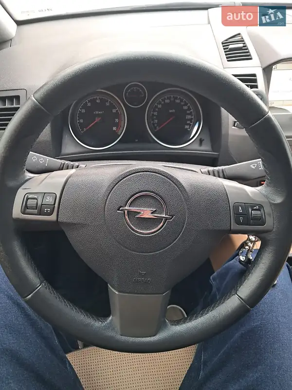 2006 opel zafira