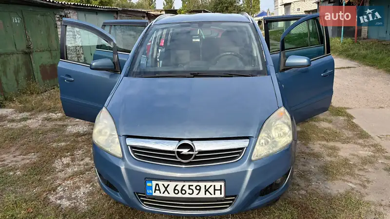 2008 opel zafira-tourer