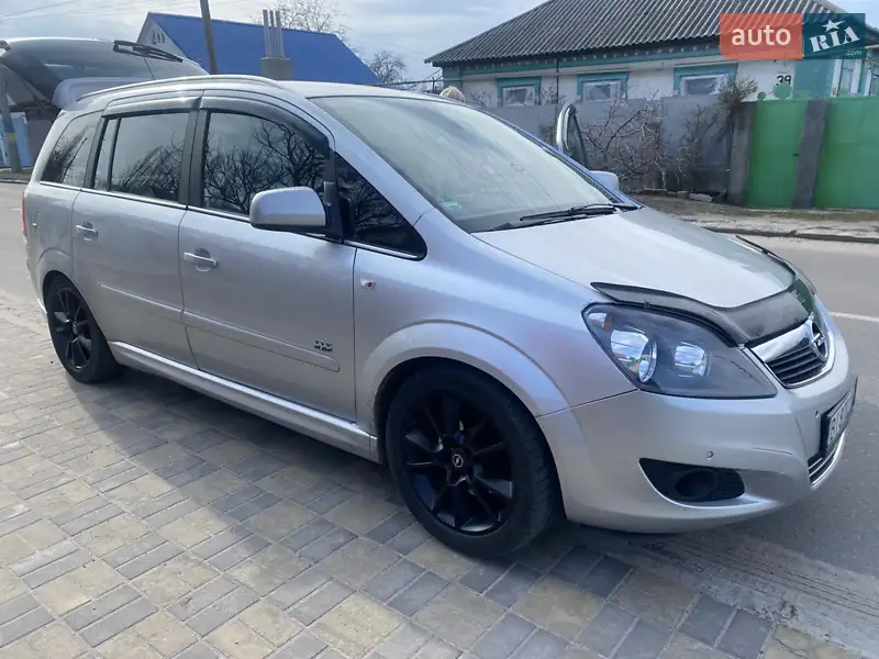 2008 opel zafira