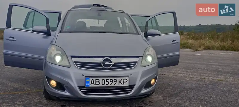 2009 opel zafira