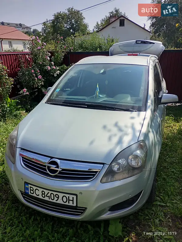 2008 opel zafira