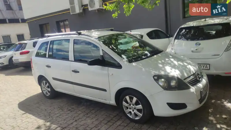 2009 opel zafira