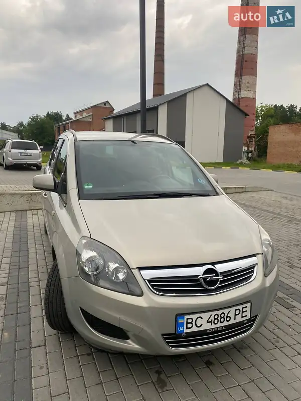 2010 opel zafira