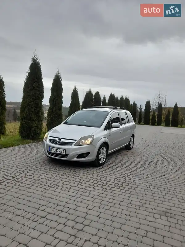 2010 opel zafira