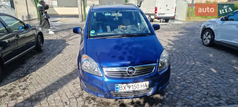 2010 opel zafira