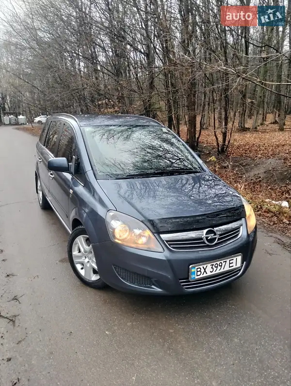 2010 opel zafira