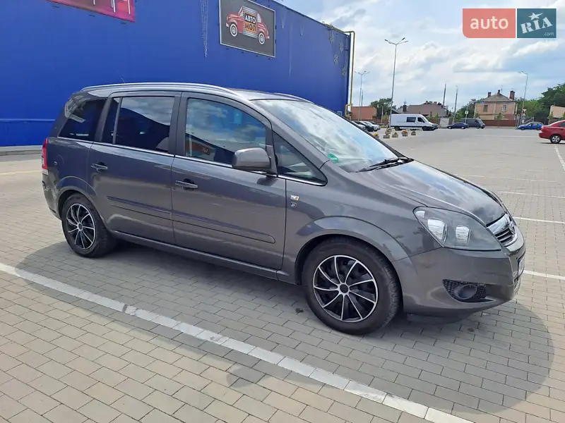 2010 opel zafira