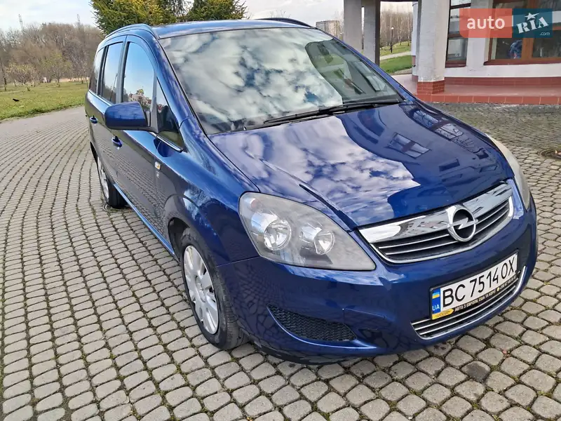 2010 opel zafira