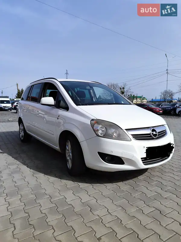2010 opel zafira