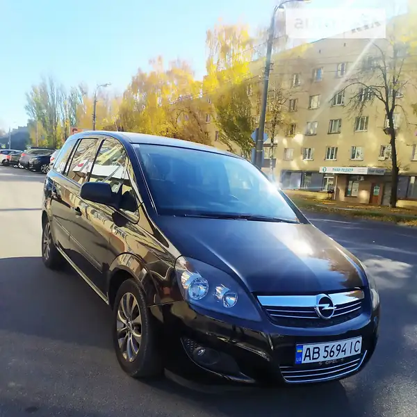 2010 opel zafira