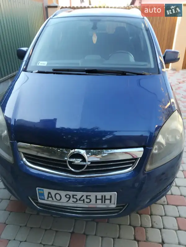 2010 opel zafira