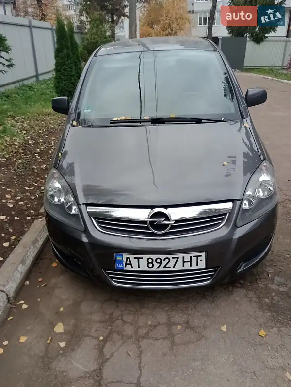 2010 opel zafira