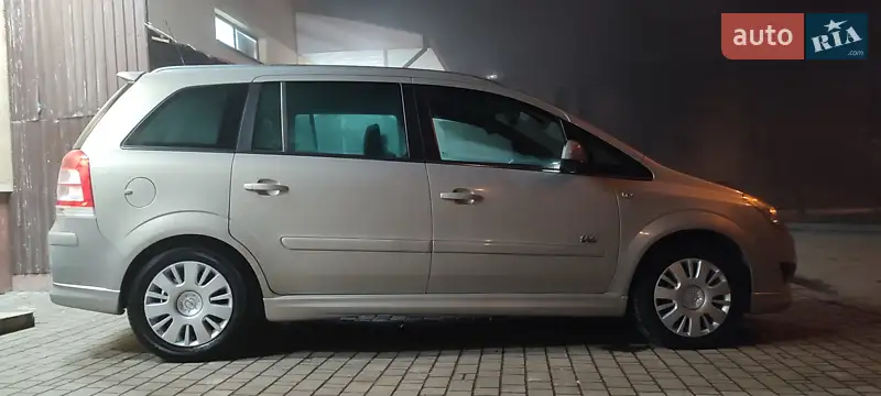 2010 opel zafira