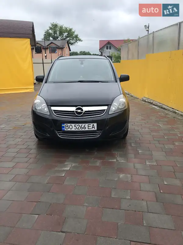 2010 opel zafira