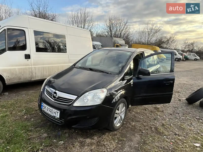 2010 opel zafira