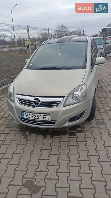 2010 opel zafira