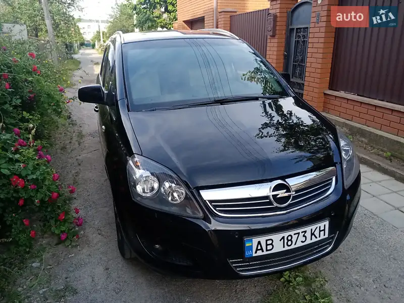 2011 opel zafira