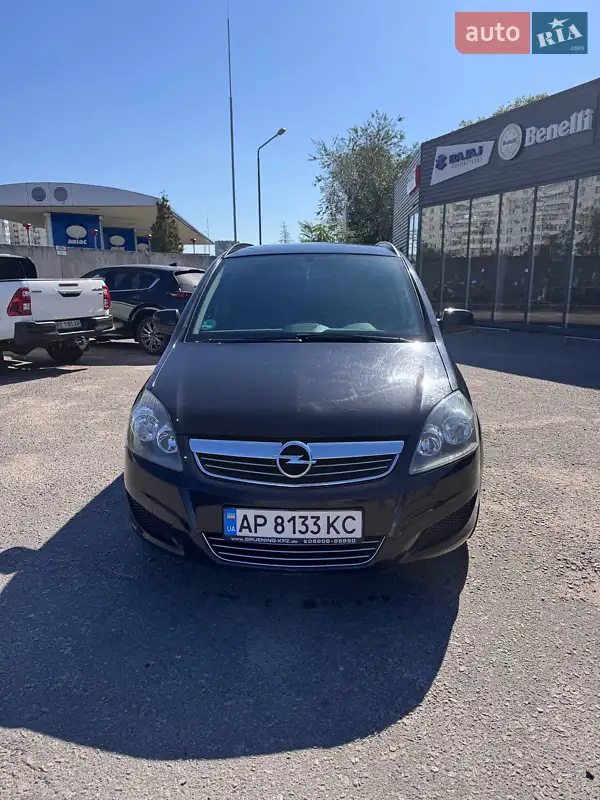 2011 opel zafira