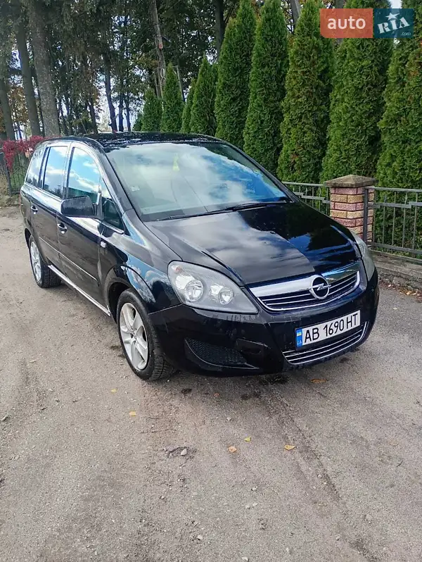 2011 opel zafira