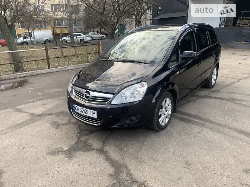2011 opel zafira