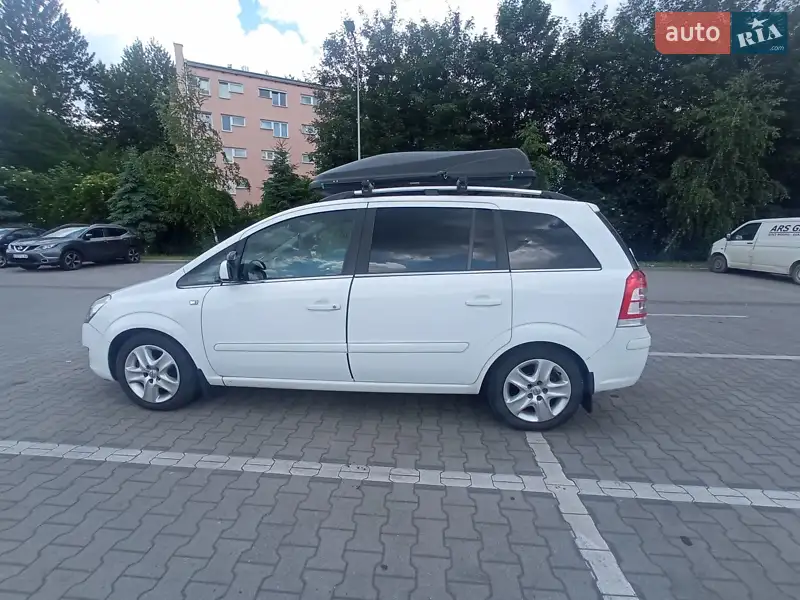 2011 opel zafira