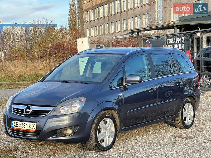 2011 opel zafira