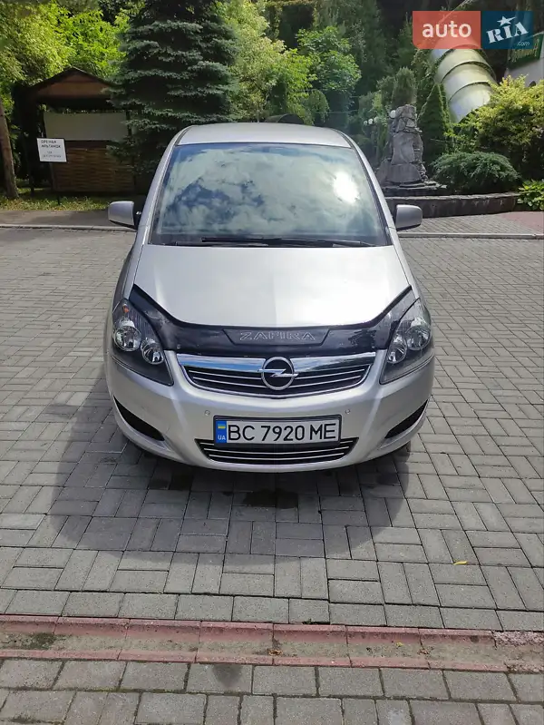 2011 opel zafira