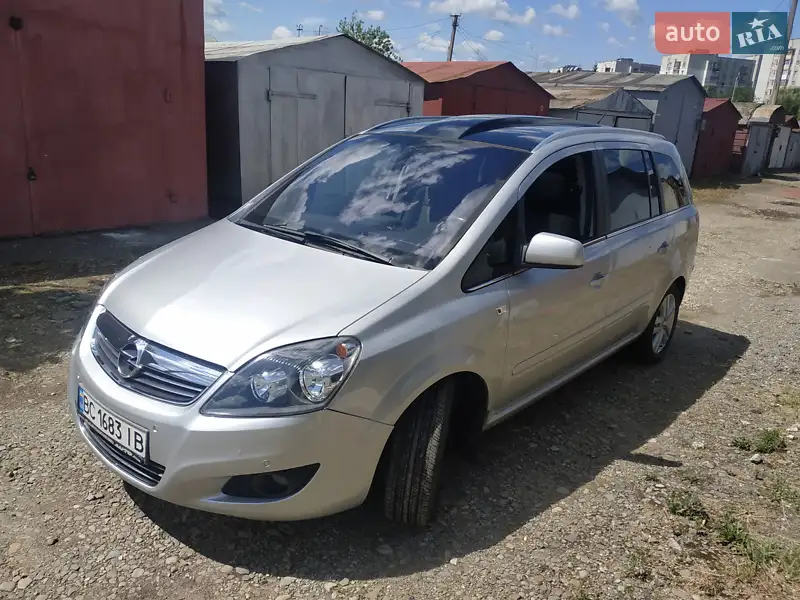 2011 opel zafira