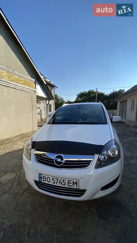 2011 opel zafira
