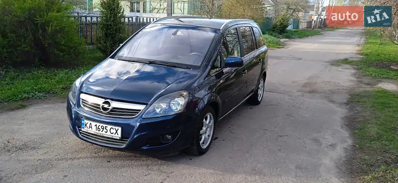 2011 opel zafira