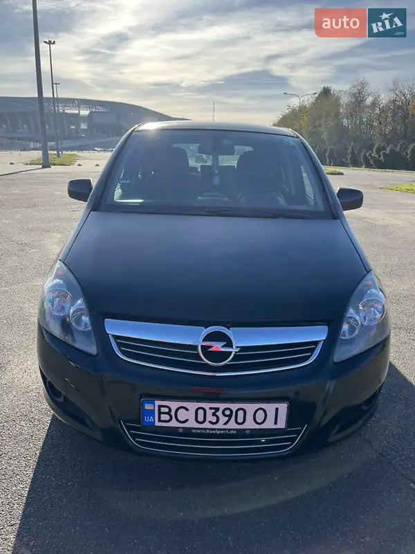 2011 opel zafira