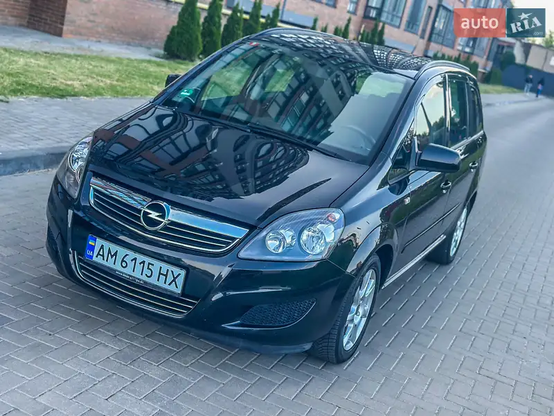 2011 opel zafira