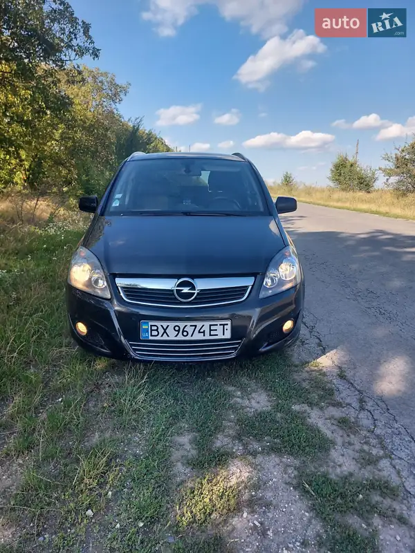 2012 opel zafira