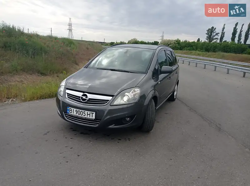 2012 opel zafira