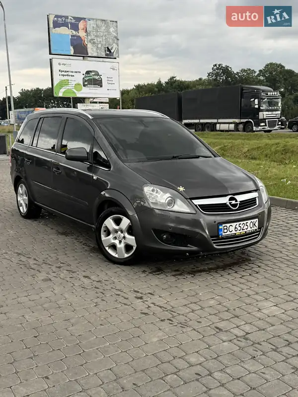 2012 opel zafira